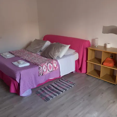 בית אירוח Smeralda Room's